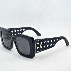DIOR Chic Black Square Sunglasses
